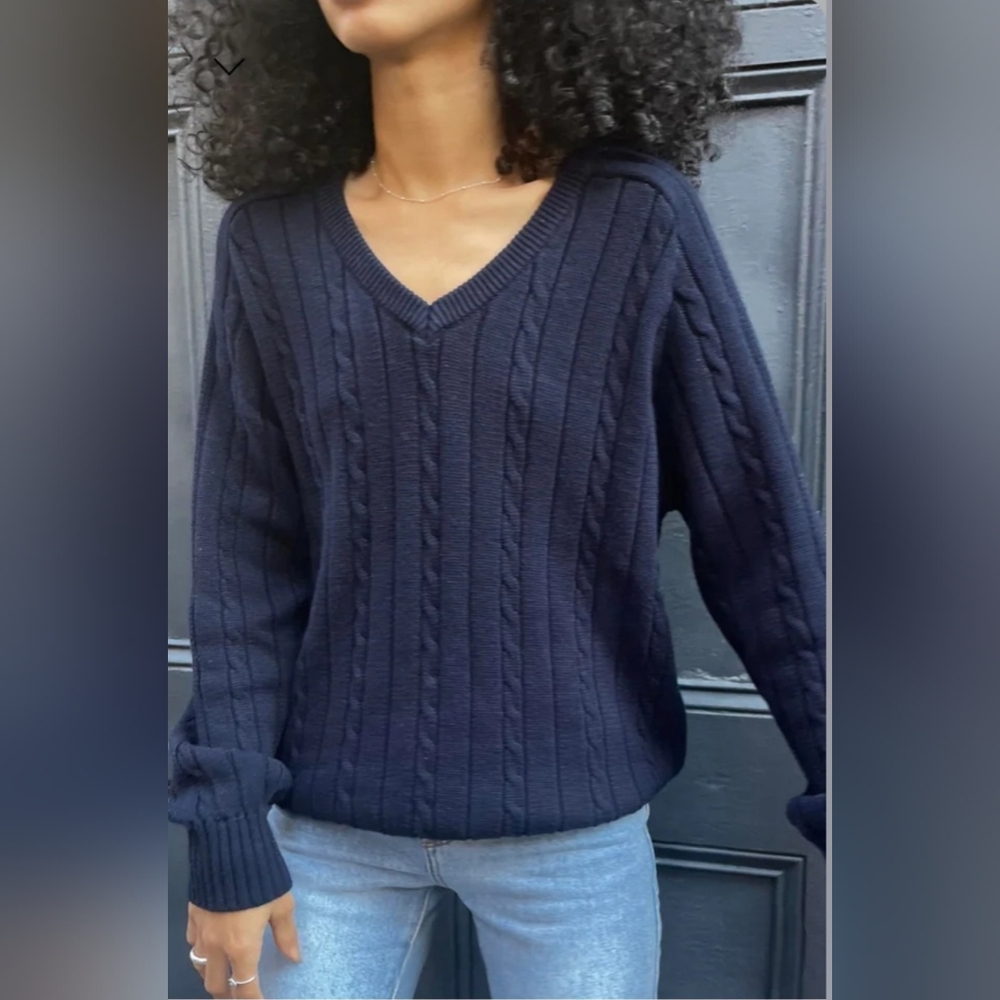 Elegant Navy V-Neck Sweater
